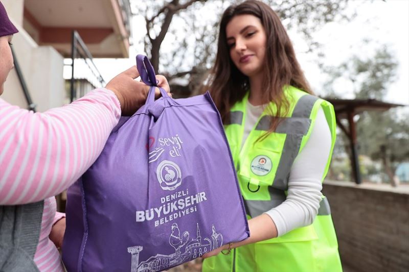 Büyükşehir ihtiyaç sahiplerini bu yıl da unutmadı