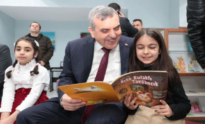 Başkan Beyazgül, “23 Nisan Gelecek Nesillere Aktarılan En Büyük Emanettir”