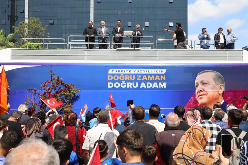 HAZİNE MALİYE BAKANI VE MİLLETVEKİLİ ADAYI NEBATİ’YE, AKDENİZ’DE MİTİNG GİBİ KARŞILAMA