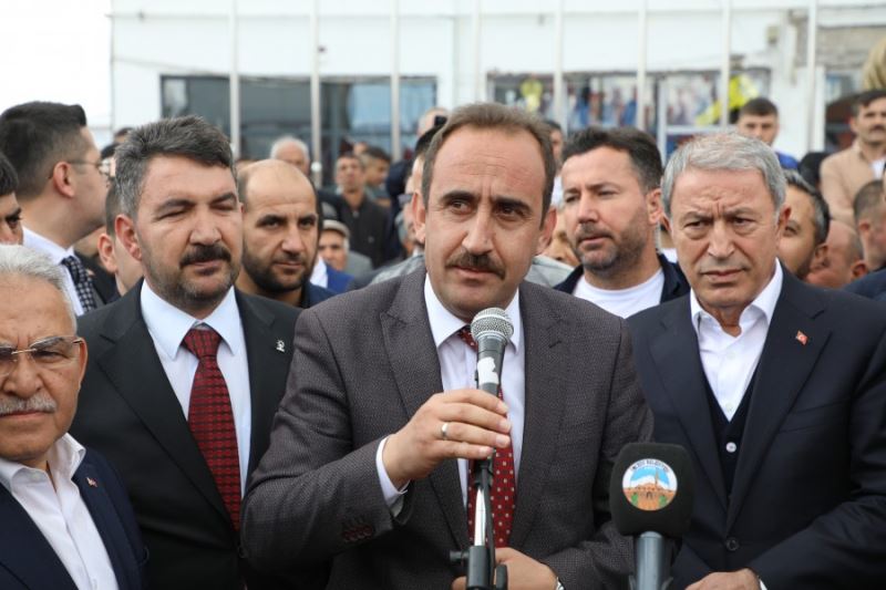 Bakan AKAR: Ben Artık İncesuluyum Milli Savunma Bakanımız ve AK Parti Milletvekili Adayımız Sn. Hulusi Akar, Milletvekili Adayımız Sn. Deniz Çağan,  Büyükşehir Belediye Başkanımız Sn. Memduh Büyükkılıç,