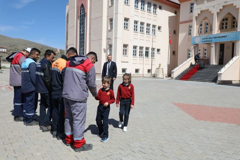 23 Nisan Ulusal Egemenlik ve Çocuk Bayramında temsili olarak Başkanımız Av. Mustafa İlmek