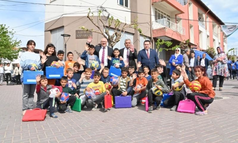 Başkan Ergün, Koldere Mahallesinde Coşkuyla Karşılandı