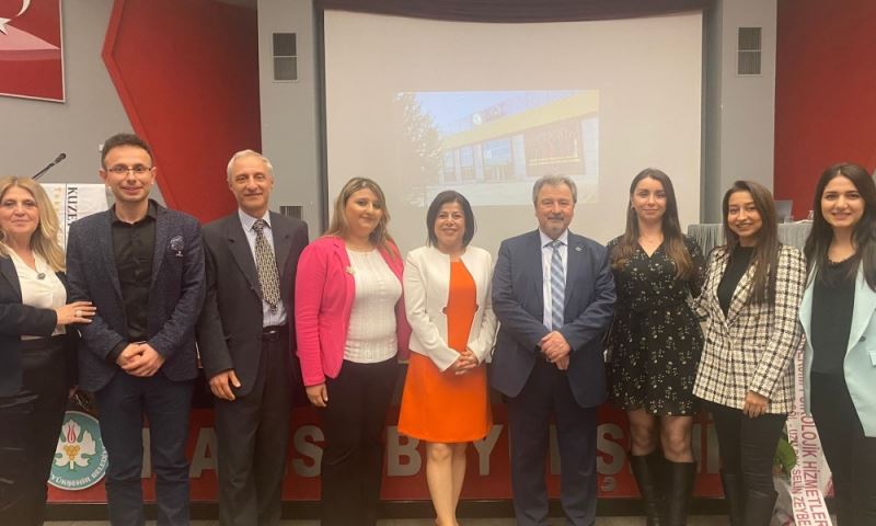 Yönetim Becerileri ve Liderlik ile Öğrenen Aile Seminerleri Gerçekleştirildi
