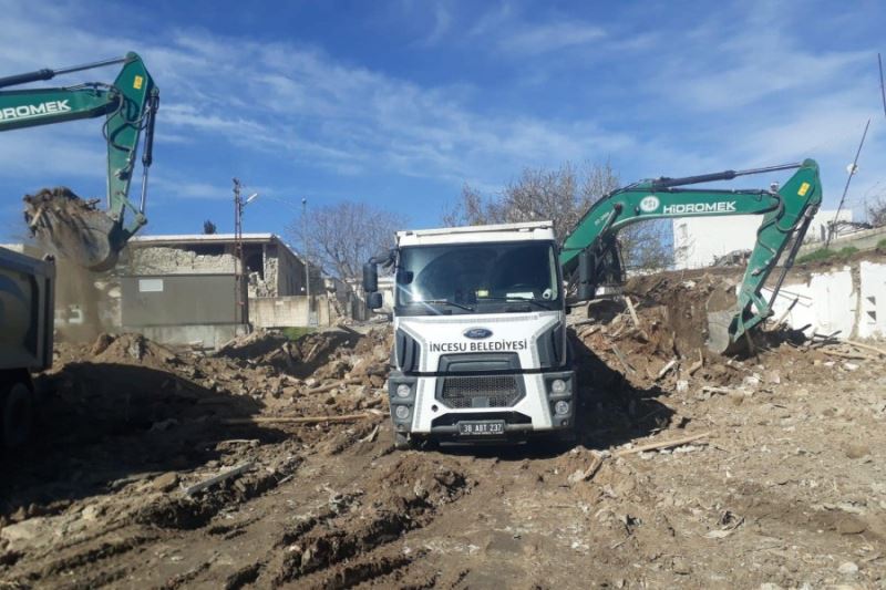 Belediyemiz ekipleri Hatay ve Kahramanmaraş