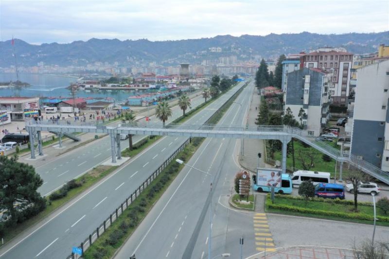 OTOGAR KAVŞAĞINDA YENİ ÜST GEÇİT TAMAMLANDI