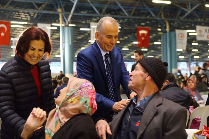 Büyükşehir’in iftar sofrası Anafartalar’da