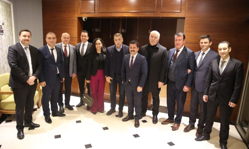 Büyükşehir Halkbank’ın İftar Yemeğine Katıldı