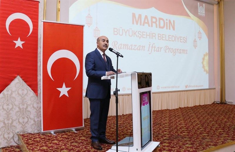 Vali Demirtaş, Yeryüzünün Kutlu Emanetleriyle İftar Yaptı