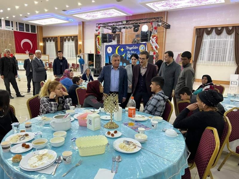 8 Nisan  Dünya Romanlar Günü
