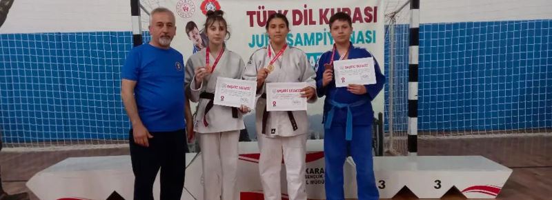 KÜTAHYA BELEDİYESPOR MADALYAYA DOYMUYOR