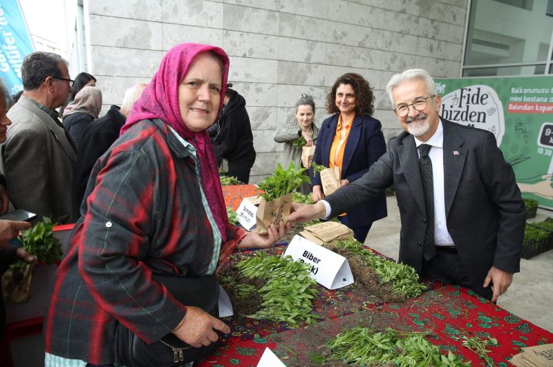 Nilüfer’de balkon tarımı bu fidelerle yaygınlaşıyor