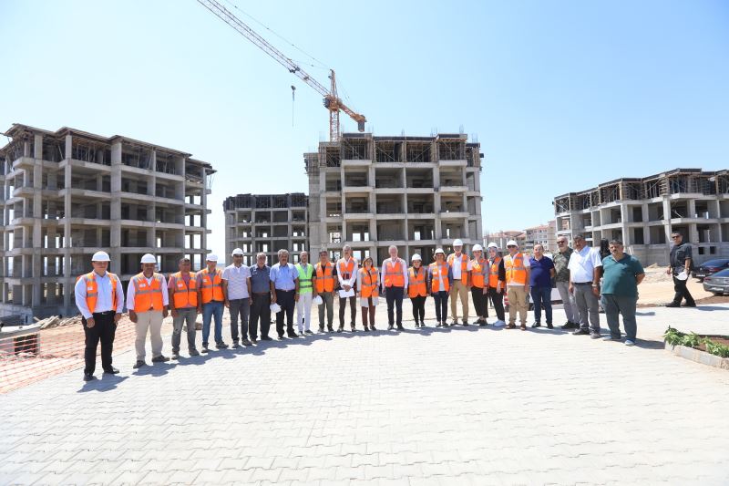 BAŞKAN ŞAHİN’DEN GÜNEYŞEHİR İKİNCİ ETAP KONUT MÜJDESİ!