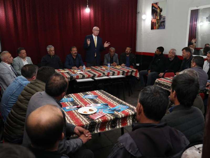 BAŞKAN KURT, NİĞDELİLER İLE BULUŞTU