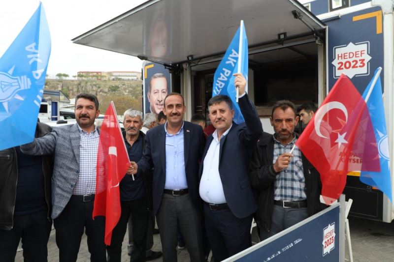 Cuma gününün feyzini bereketini hemhal odamızda, pazar yerimizde ve çarşımızda ilçe halkımızla karşıladık.