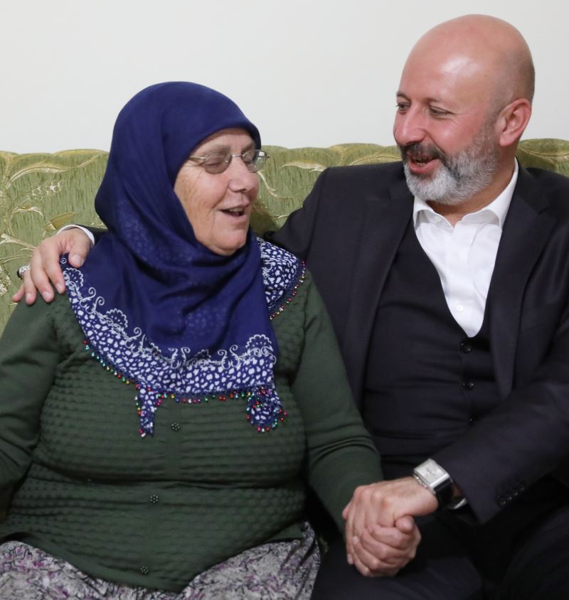 BAŞKAN ÇOLAKBAYRAKDAR; “ANNELERİMİZ, BAŞ TACIMIZDIR”