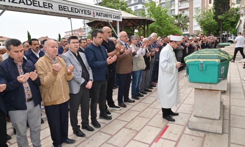 Başkan Ergün Merhum Şahin’in Cenaze Namazına Katıldı