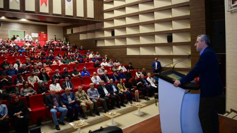 “Deprem Sürecinde Sağlık Çalışanlarımız Büyük Fedakârlık Gösterdi”