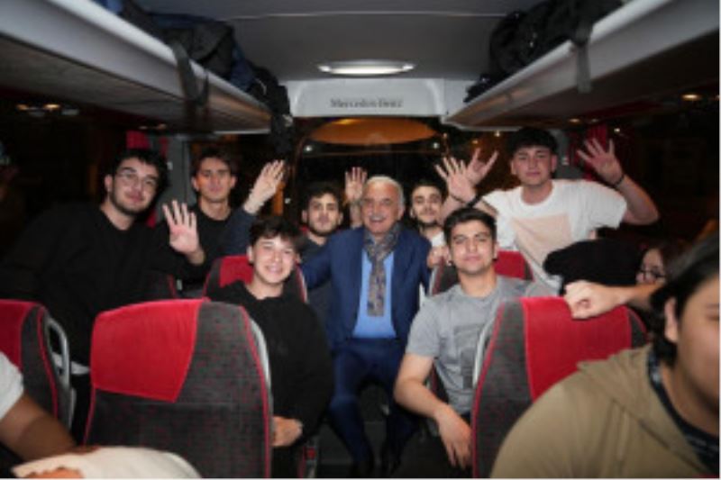 ÜMRANİYELİ 5 BİN GENÇ ÇANAKKALE’DE TARİHİ BİR YOLCULUĞA ÇIKTI