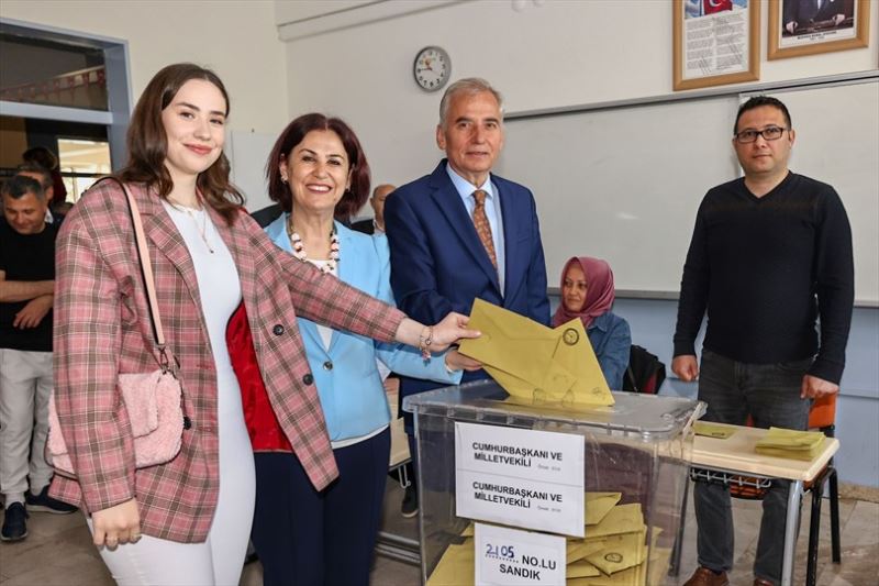 Başkan Zolan, oyunu kullandı