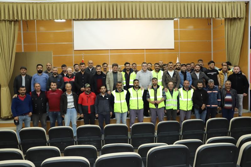 BELEDİYE İŞÇİLERİNİN TOPLU İŞ SÖZLEŞMESİ İMZALANDI