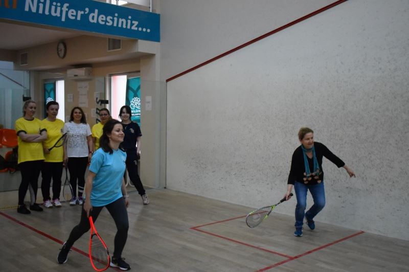 Anneler Squash Turnuvası’nda buluştu