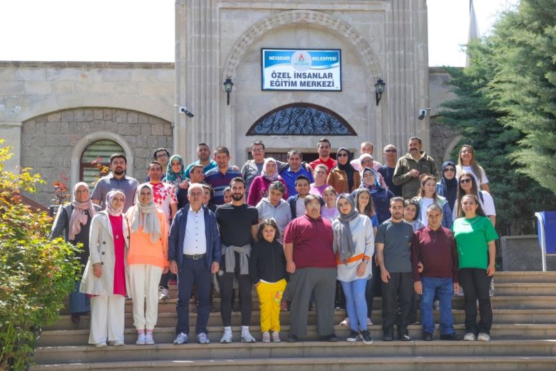 Özel İnsanlar Eğitim Merkezi’nde Engelliler Haftası Kutlandı