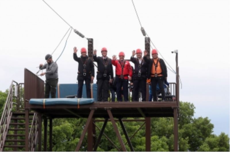 Bakan Varank, Macera Bursa’da