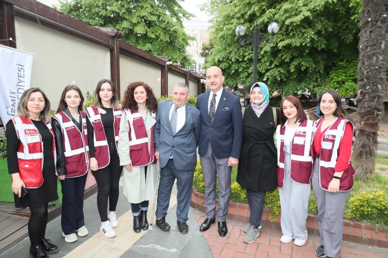İZMİT BELEDİYESİ VE İZMİT KENT KONSEYİ ENGELLİ DERNEKLERİYLE KAHVALTIDA BULUŞTU