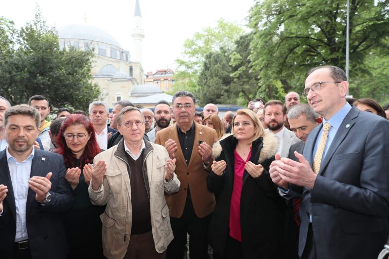 BAŞKAN HÜRRİYET, KAAN DİLMEN VE BAHADIR YAŞAR’IN AÇILIŞ HEYECANINA ORTAK OLDU