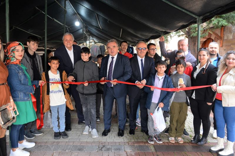 ENGELLİLER HAFTASI DOLAYISIYLA KERMES DÜZENLENDİ