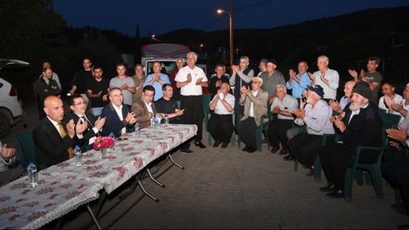 Kirişci ve Güngör, Türkoğlu’nda Vatandaşlarla Buluştu