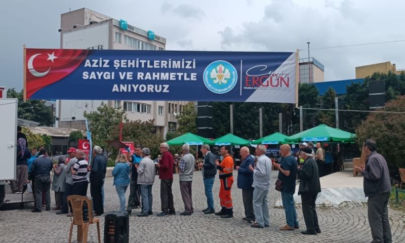 Salihlili Şehitlerimiz İçin Saygı Duruşu