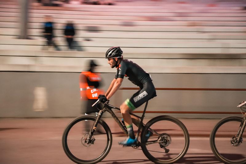 Dünyanın tek gece yarışı nefes kesti: Bike Fest heyecanı tırmanıyor