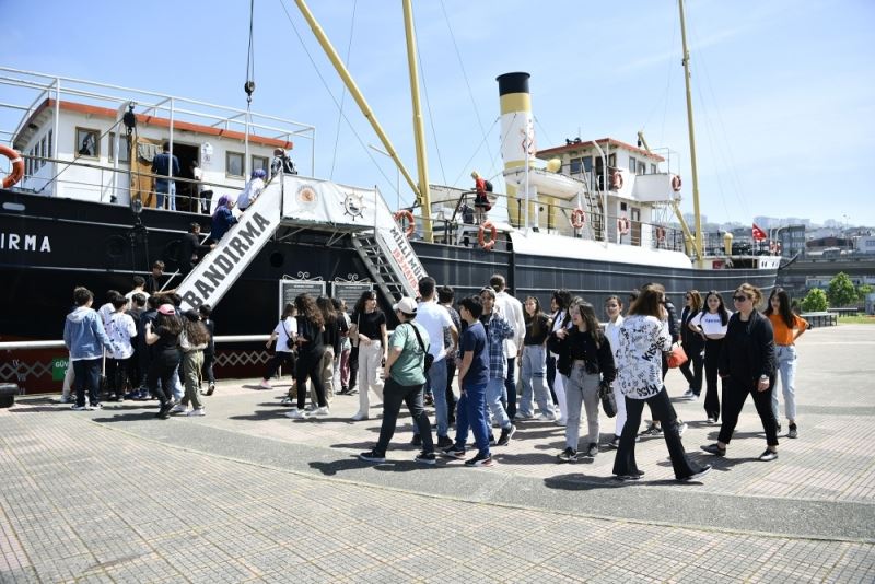 Bandırma Müze Gemisi’ni her yıl binlerce kişi ziyaret ediyor
