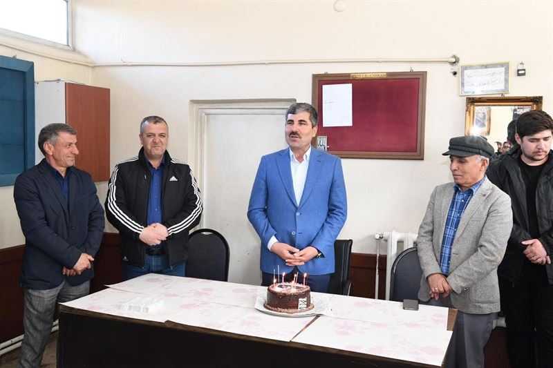 BAŞKAN ASYA 1 MAYIS’TA İŞÇİLERİ UNUTMADI