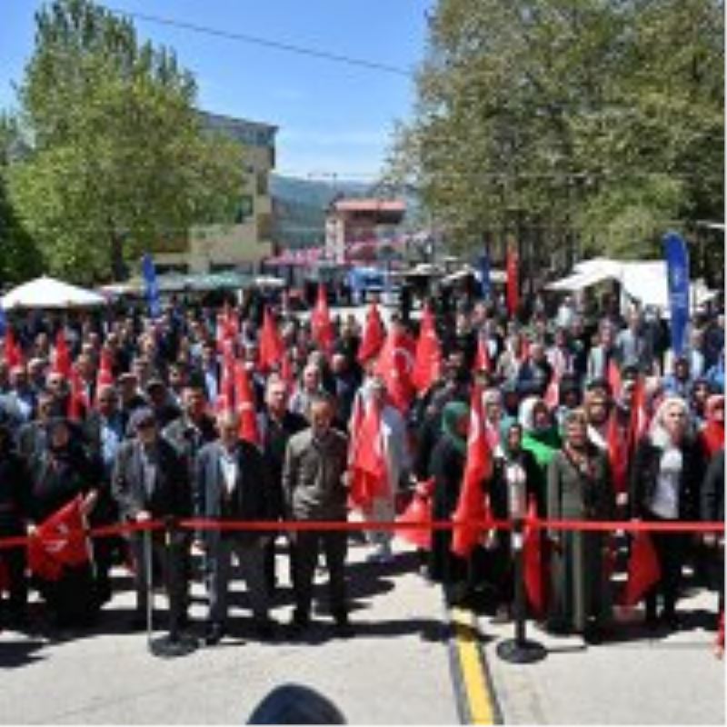 Orhaneli’ne hizmet yağmuru