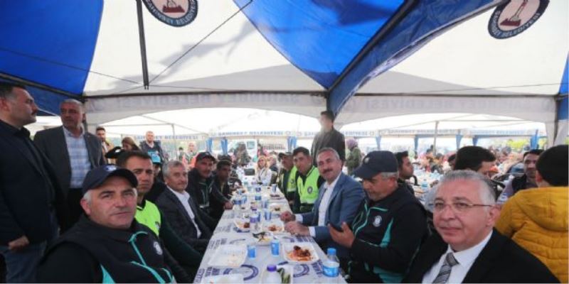 Başkanımız 1 Mayıs´ı Mesai Arkadaşları İle Birlikte Kutladı