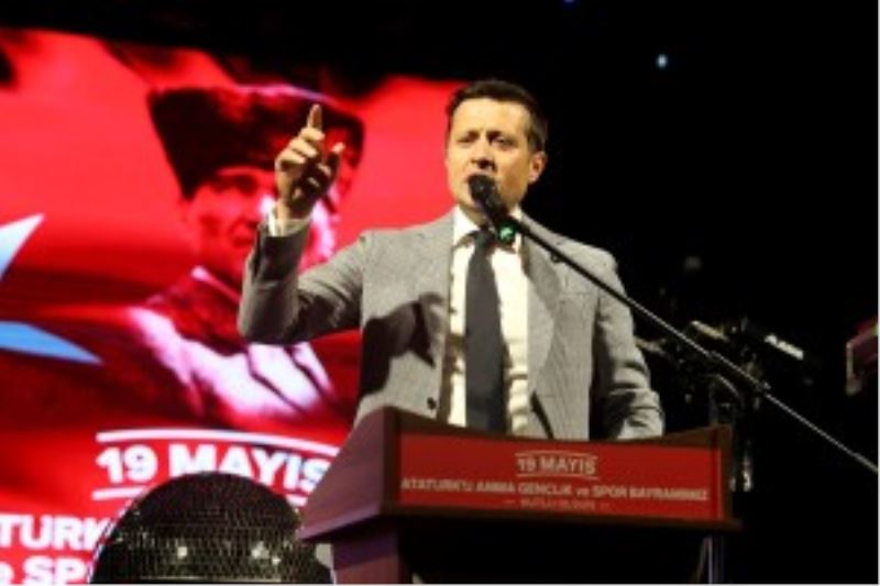 BU VATANA, BU BAYRAĞA SAHİP ÇIKMAK İÇİN BURADAYIZ