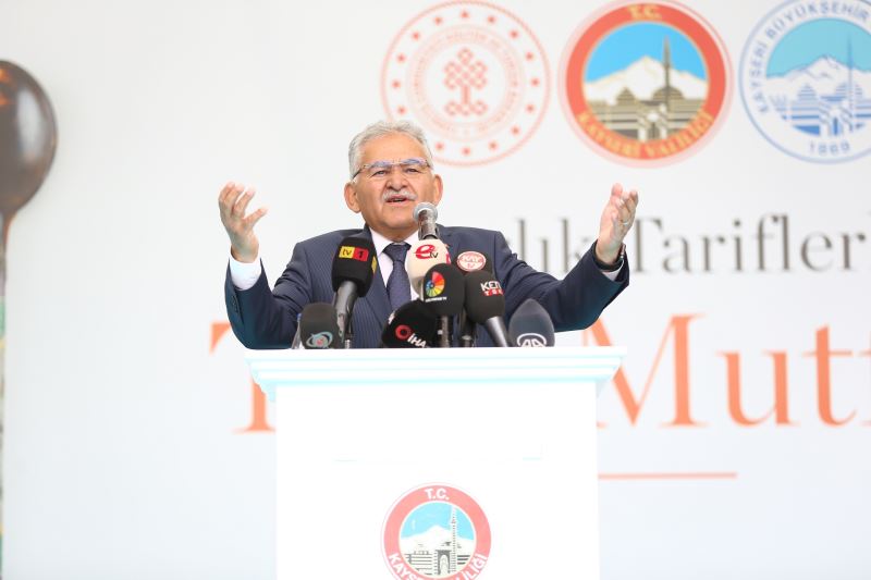 Başkan Büyükkılıç, Vali Çiçek ile Birlikte Asırlık Tariflerle Türk Mutfağı Etkinliklerine Katıldı