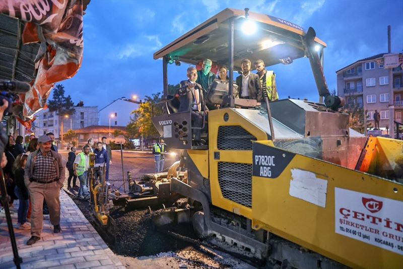 Başkan Zolan’dan Bozkurt’ta gece asfalt mesaisi