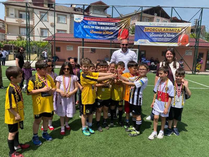 İZMİT BELEDİYESİ NİHAT GÜRER SPOR TESİSLERİ GENÇLİK ŞÖLENİNE EV SAHİPLİĞİ YAPTI