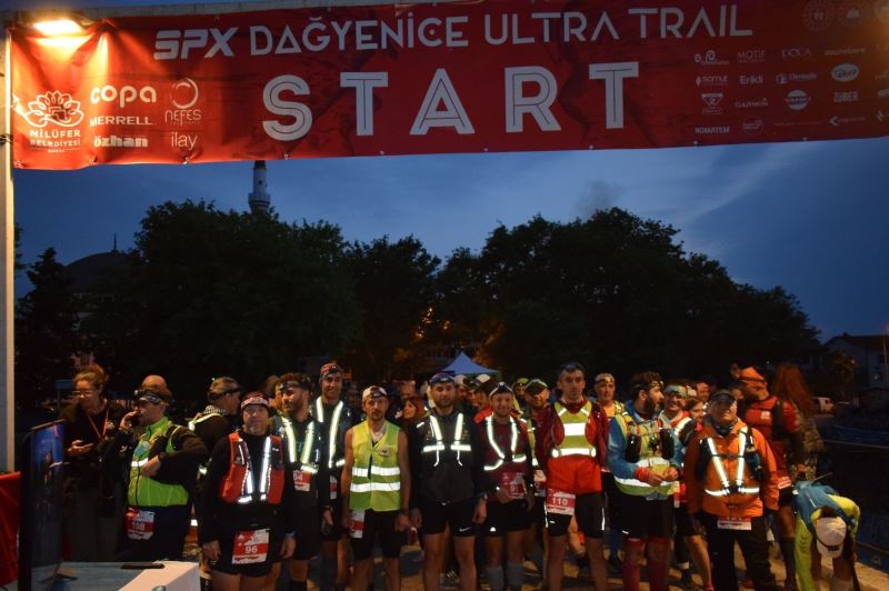 Cumhuriyet’in 100. yılında 100 kilometre  koşuyorlar