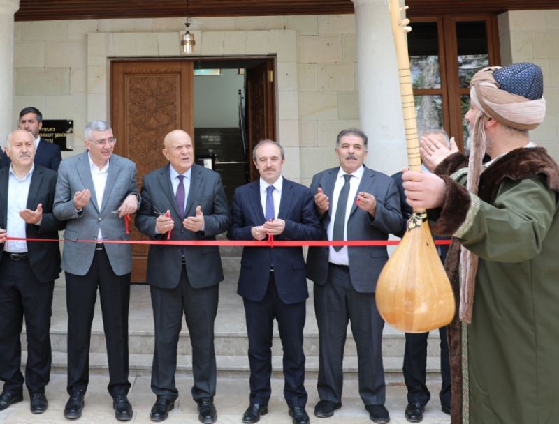 BAYBURT DEDE KORKUT ŞEHİR MÜZESİ TÖRENLE HİZMETE AÇILDI
