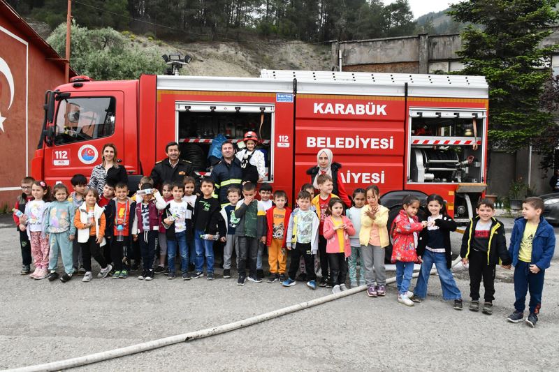 Kurtuluş İlköğretim Okulu Öğrencilerinden İtfaiyemize Ziyaret