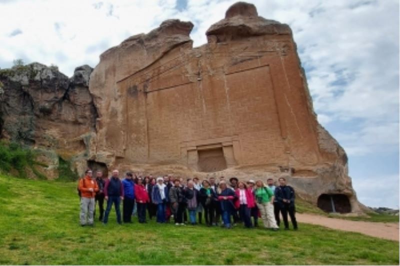 FOTOĞRAFÇILAR DOĞA VE TARİHLE BÜTÜNLEŞTİLER