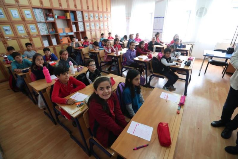 Merkezefendili Çocuklar Geleceğin Dünyasına Hazırlanıyor