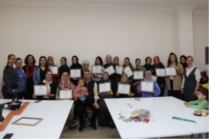 MİHALIÇÇIKLI KADINLAR TAMİR KURSUNU BAŞARIYLA TAMAMLADI