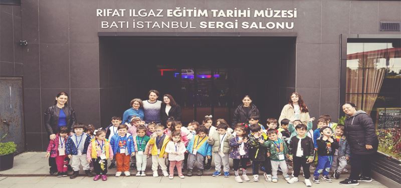 ÖĞRENCİLER RIFAT ILGAZ EĞİTİM TARİHİ MÜZESİ’Nİ ZİYARET ETTİ
