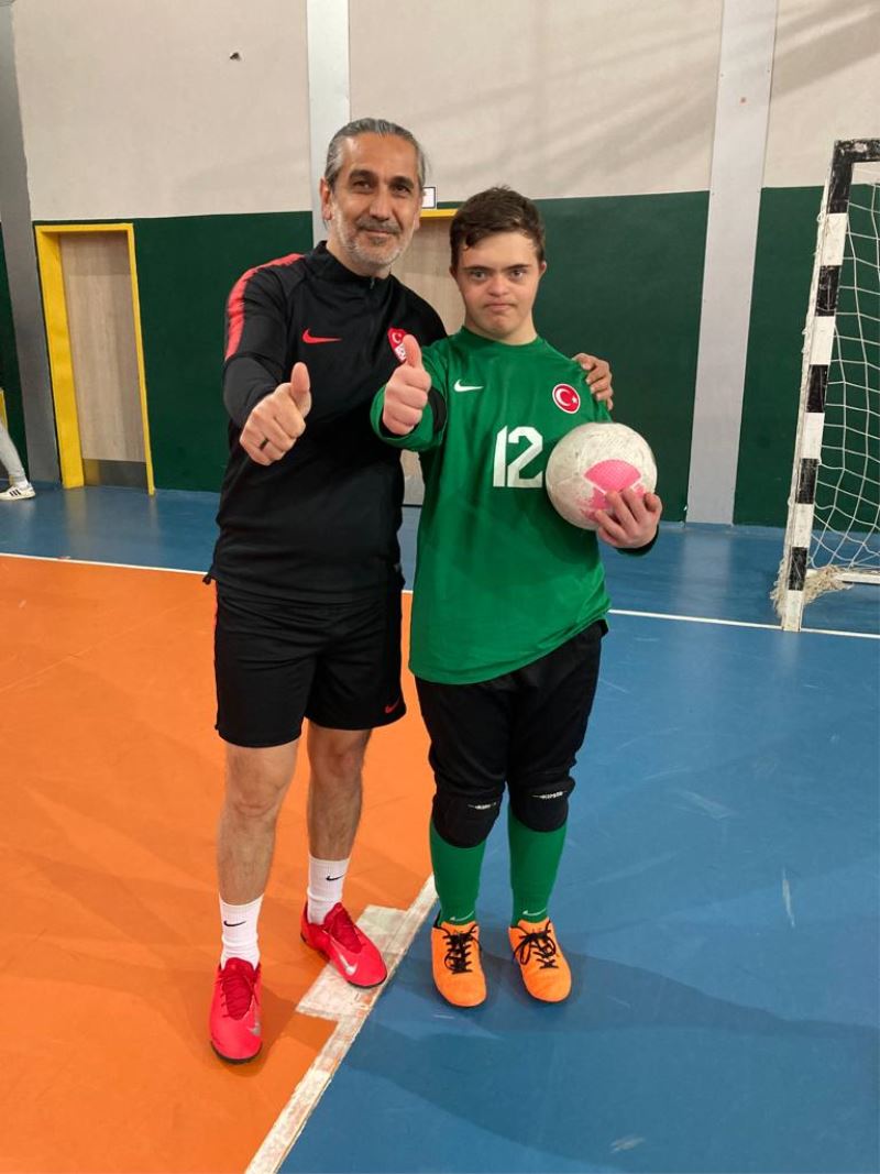 KOCASİNAN’IN ÖZEL SPORCUSU, MİLLİ TAKIMDA
