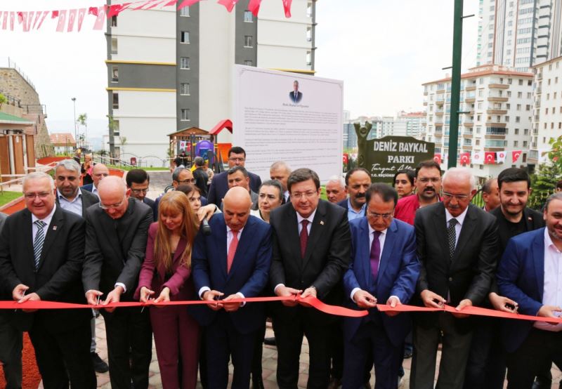 Deniz Baykal Parkı Keçiören’de açıldı